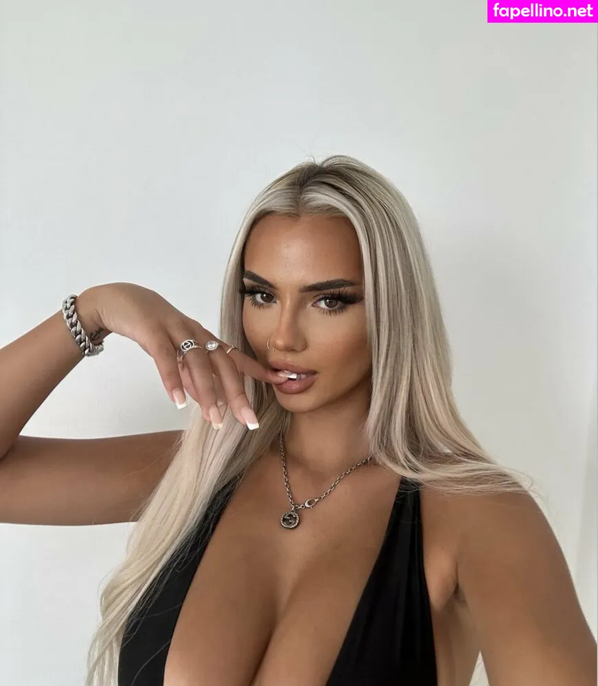 Abbeyemx, xabbeyemx, xabbiexhallx Leaked Nude Picture #02mKjIitmd