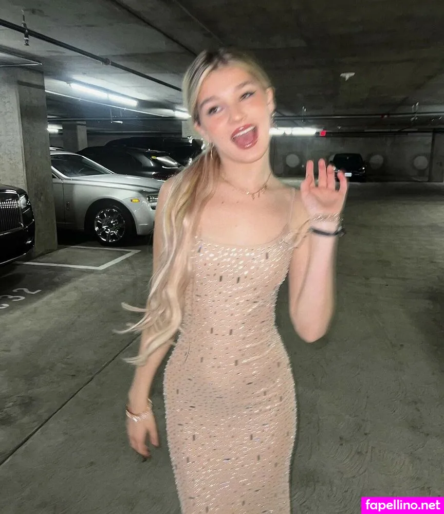 Abby Saltzman, abby.saltzman Leaked Nude Picture #5DSPZXYl9p
