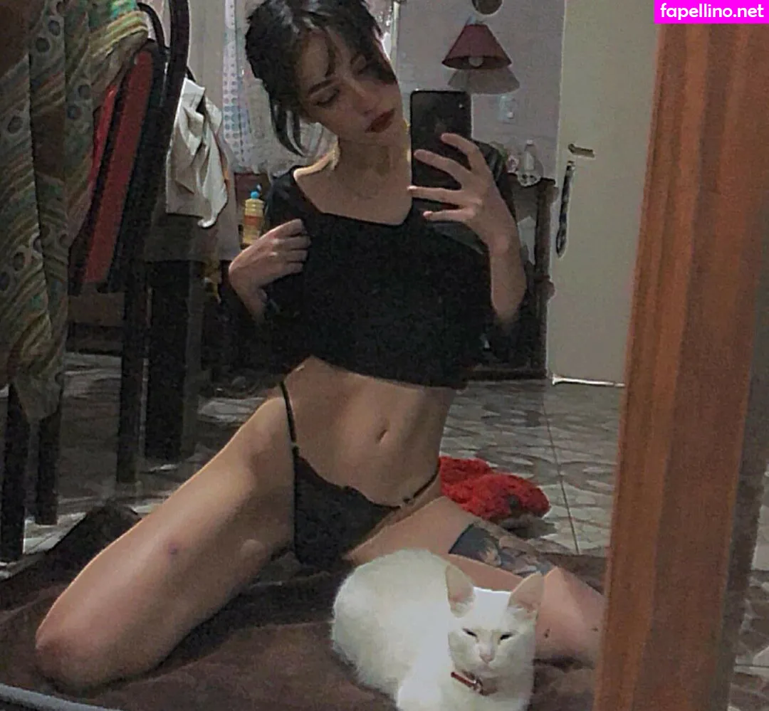 4boutsoffy, alexscared, hellwh0r3 Leaked Nude Picture #YeWW2OROka