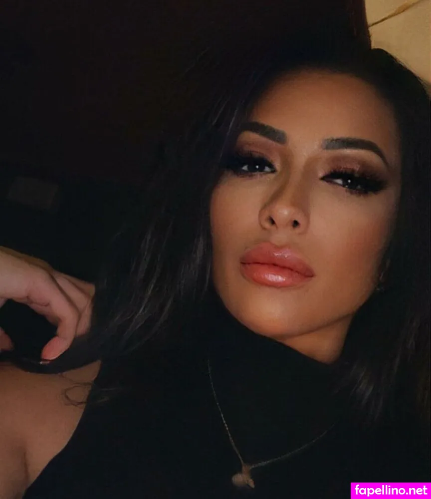 Adrianameran, _adrianameran_, https: Leaked Nude Picture #XRGeIFqdiM