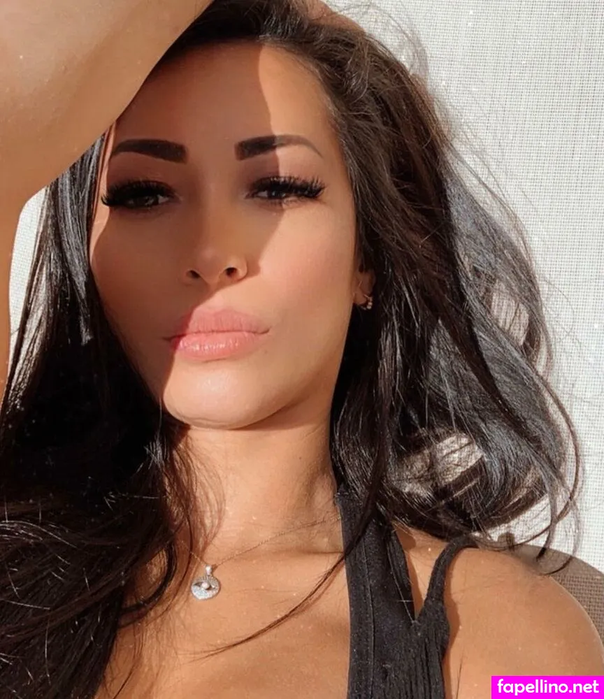 Adrianameran, _adrianameran_, https: Leaked Nude Picture #hEBz0gnITe