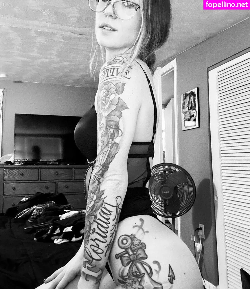 Adriennemariee Leaked Nude Picture #65uiFYObPB