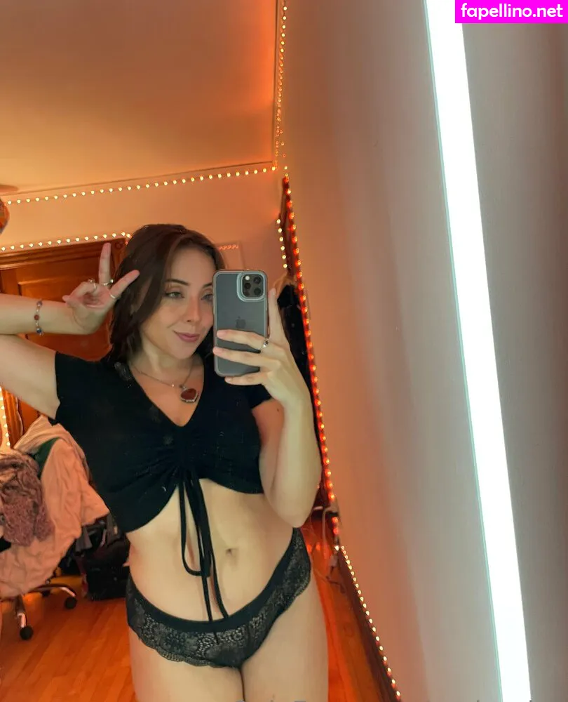 Aerinaries, savthepeachqueen Leaked Nude Picture #tLABKNoTBM