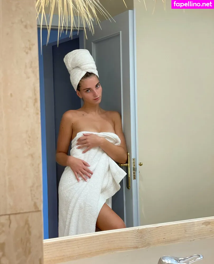 Ainabarcons Leaked Nude Picture #WtSF9abCS7