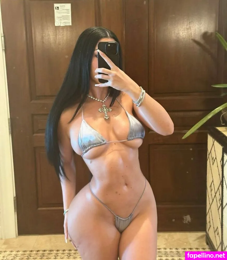 Akx888, amiribabyxo, prettty.ak Leaked Nude Picture #eSYjCD0REH
