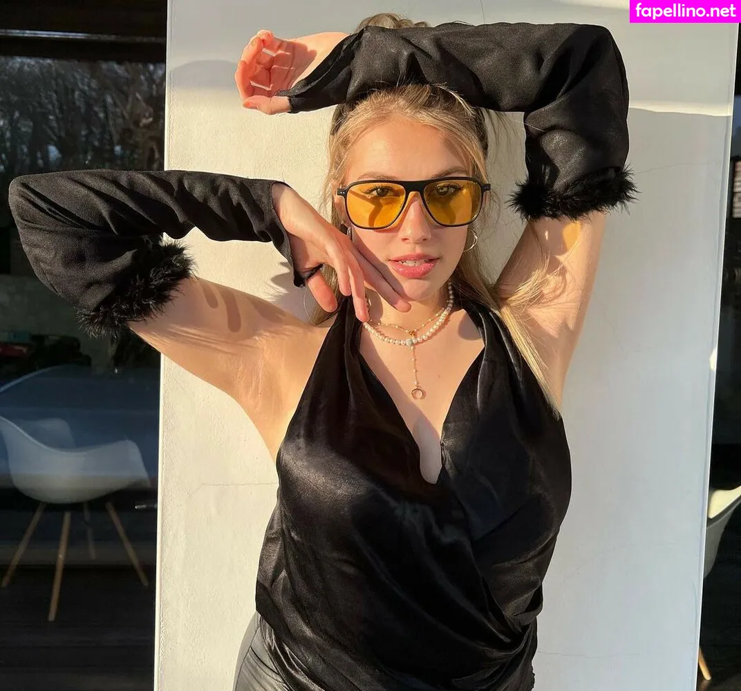 AlaiaJeanneau, AlaÃ¯a Leaked Nude Picture #ZYLSz3RVtb