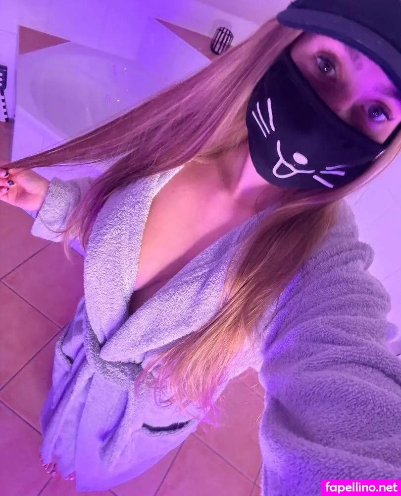 Aleacutie, diesealea Leaked Nude Picture #cXxixR7qqs
