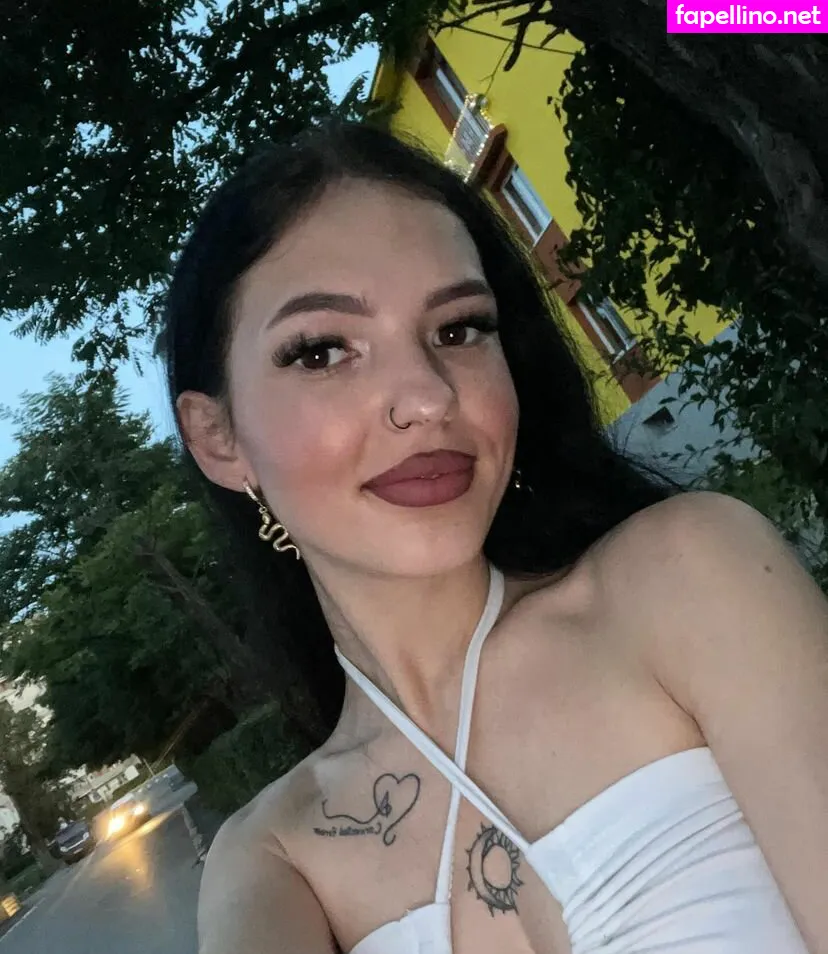 __ale__23__1, alexandragalatan, ilnalexandra3 Leaked Nude Picture #3slMokvMHN