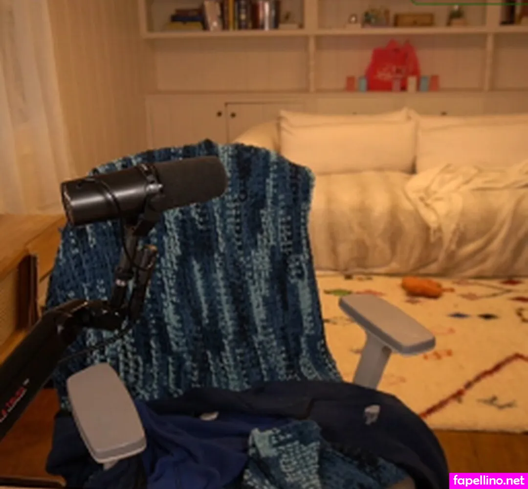 Alexis, alexisdebello Leaked Nude Picture #atj9nPU0Wn