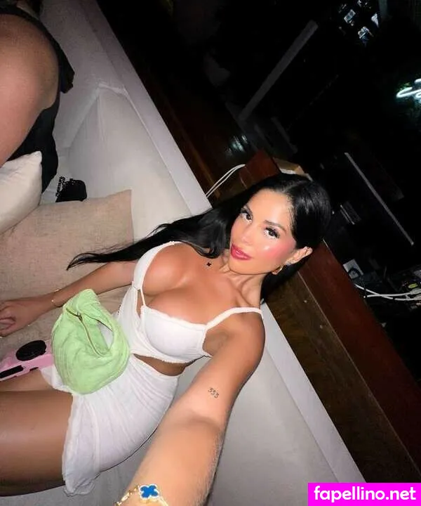 Amyvixmusic, workoutwithamy Leaked Nude Picture #4XxvxE6NND