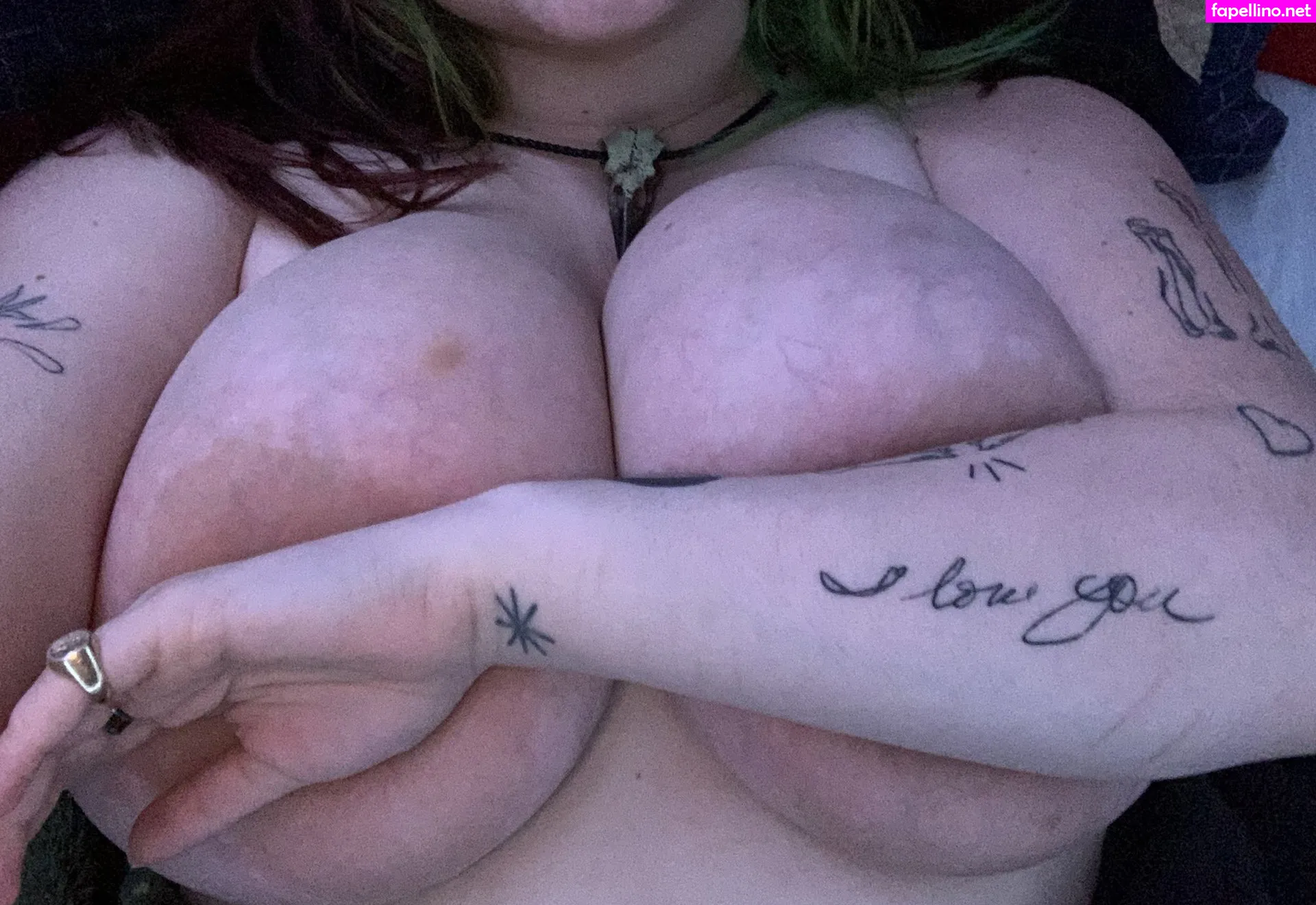 Napalmcigarette, nuttingforthelord, thetalkingblunt Leaked Nude Picture #5Z0WmpaQe4