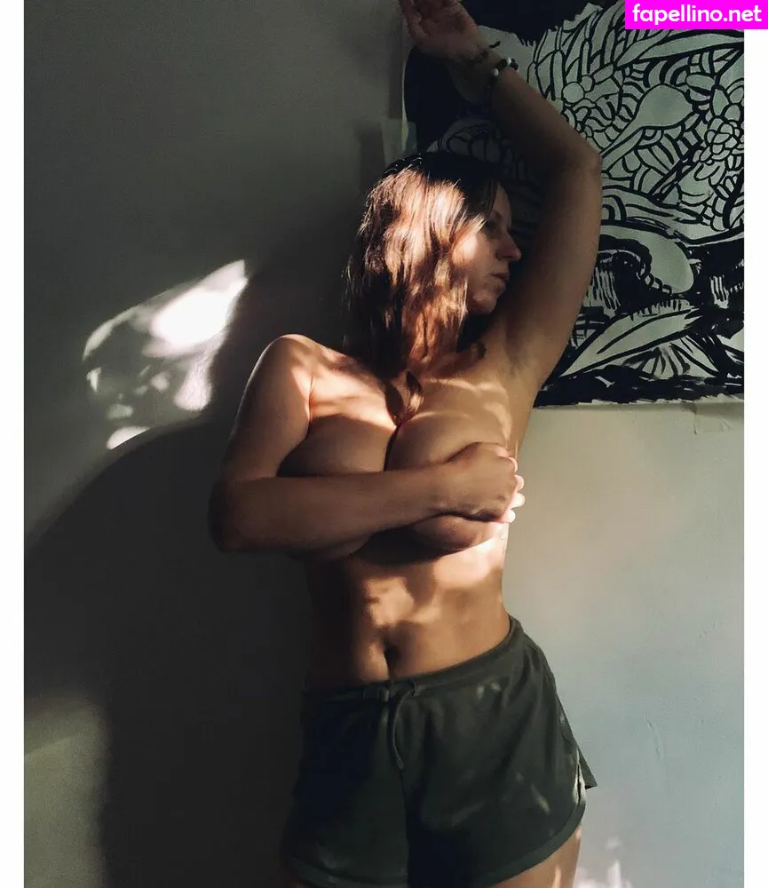 Annablossom, carrotdrugs Leaked Nude Picture #S094AlITUE