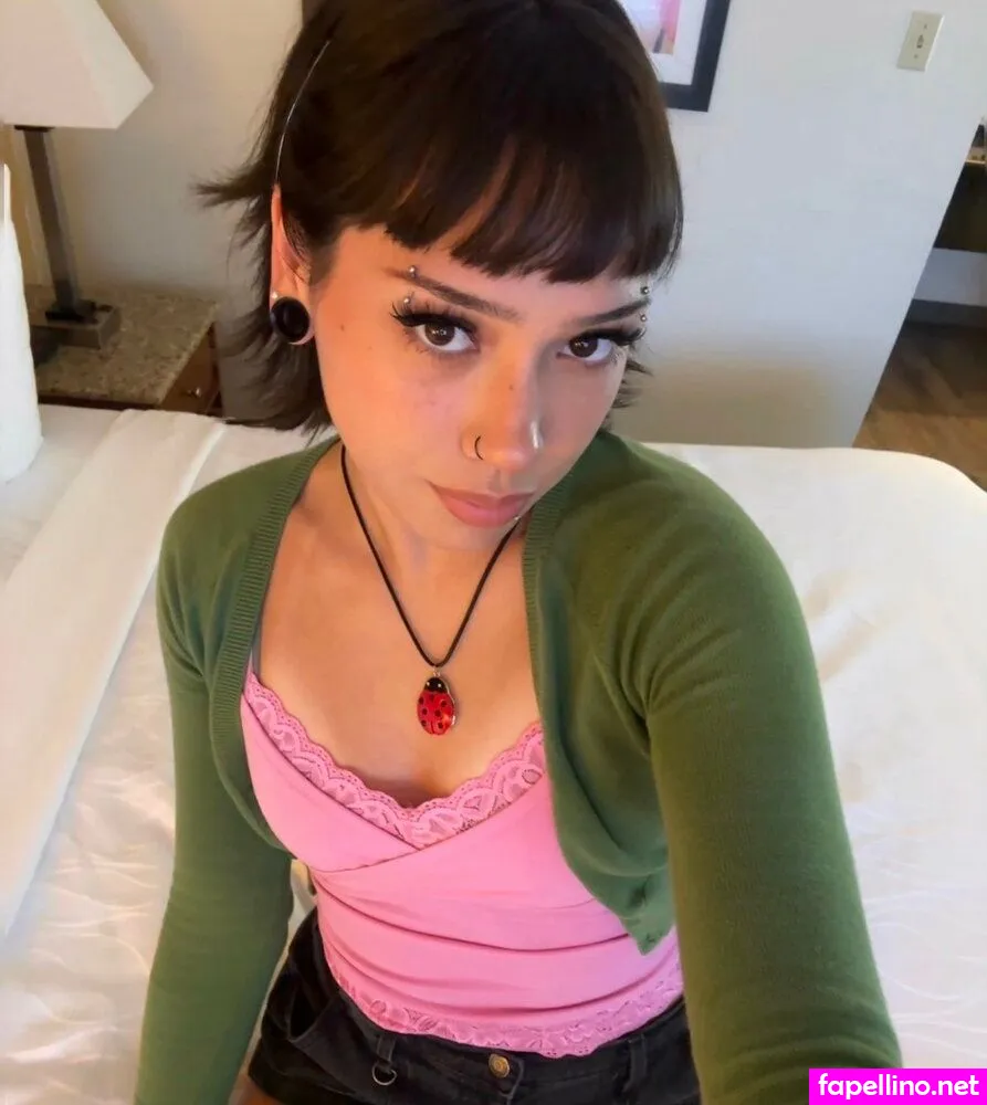 AnnaDeathbed, a.nnalise, mishler Leaked Nude Picture #KASbx9m4EN