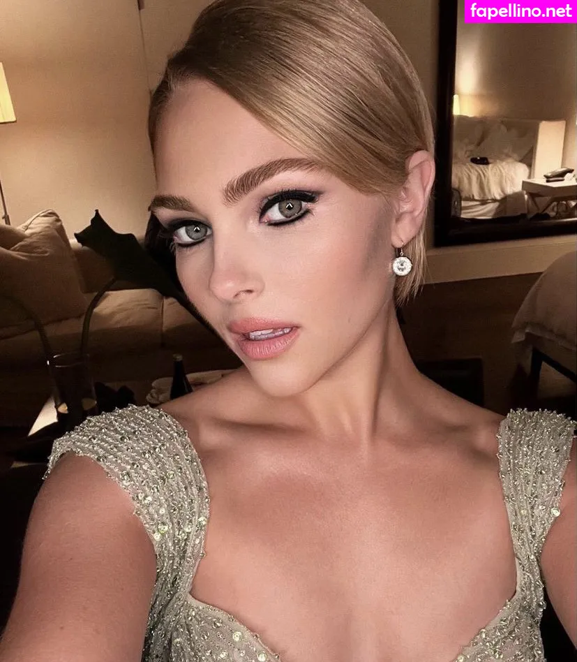 Annasophiarobb Leaked Nude Picture #JUS1yUKy2J