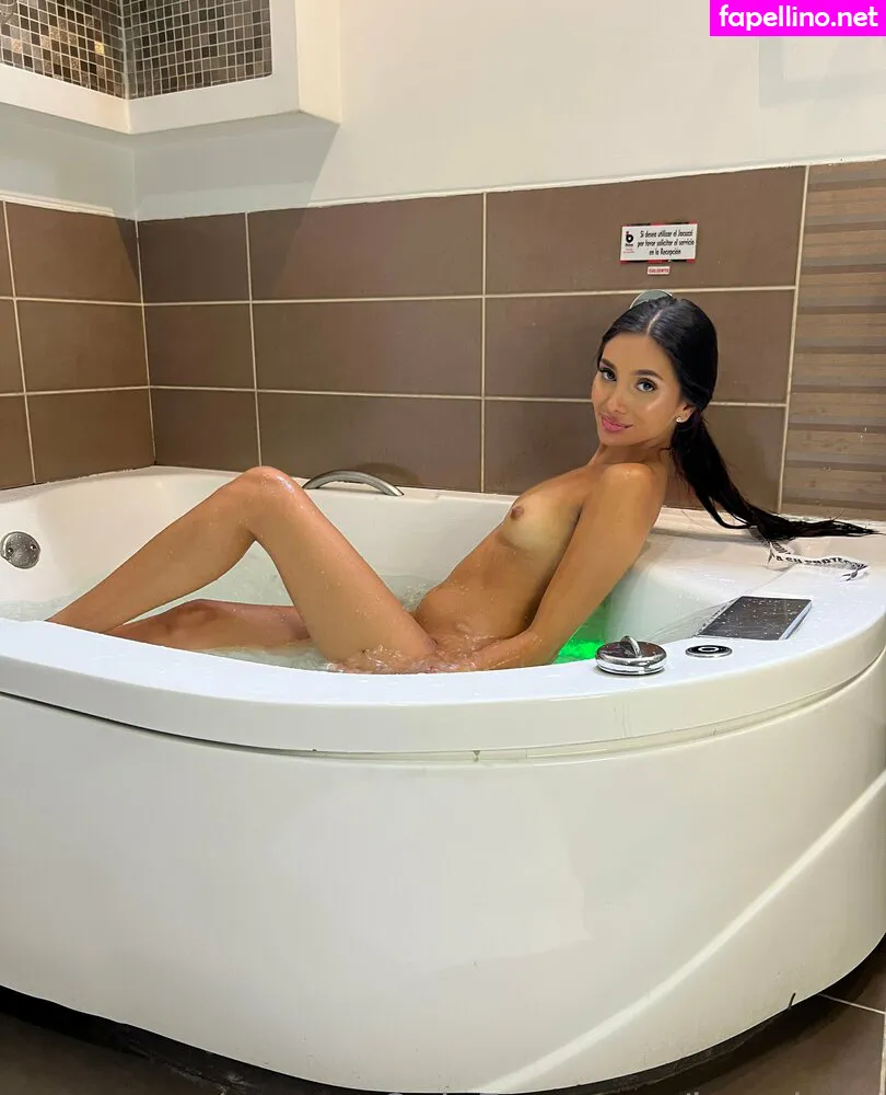Anniequeeen Leaked Nude Picture #pnPitkf8kx
