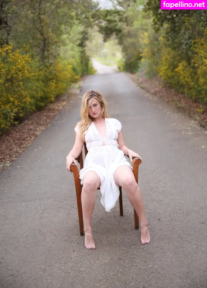 Ashleythejohnson, johnsonhubfans, thevulcansalute Leaked Nude Picture #MAk2uZrEZJ