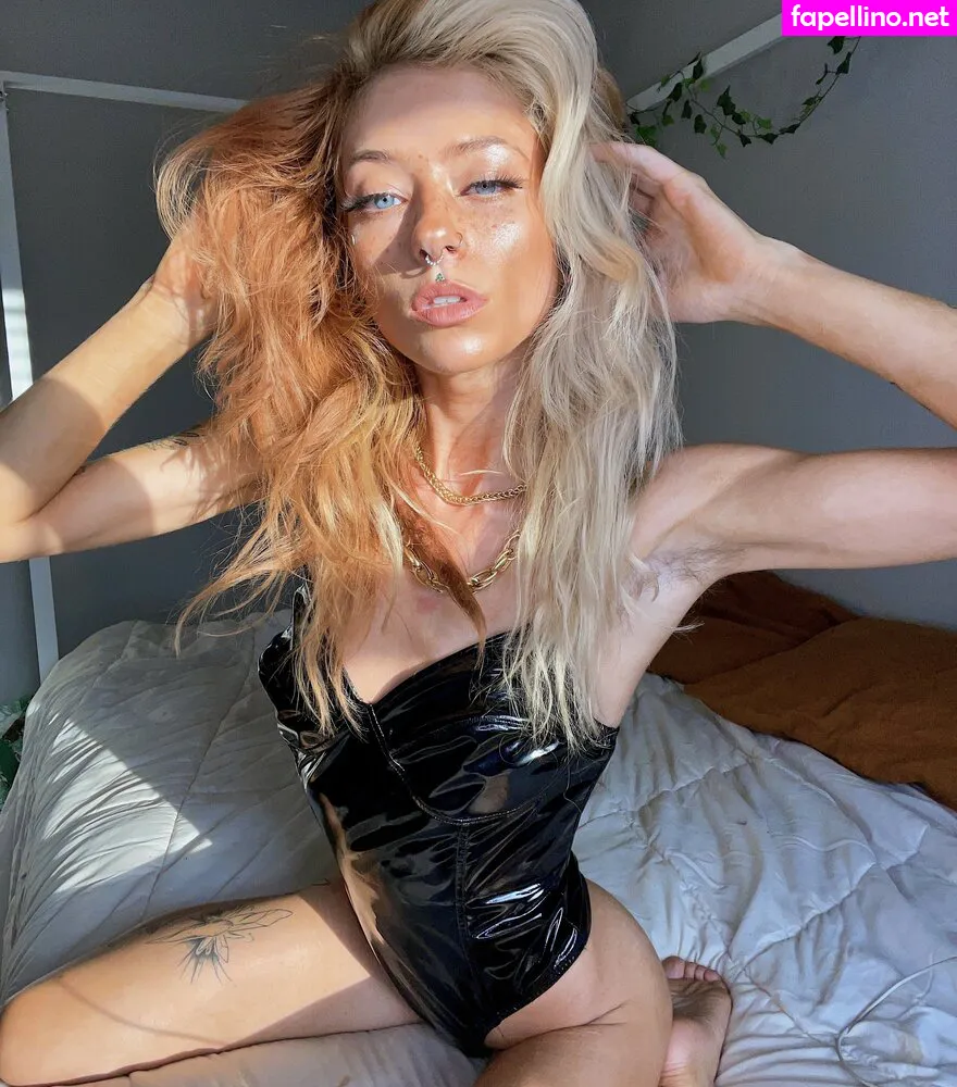Nakedrainbows, eucalyptuslut, inbedwithbambi Leaked Nude Picture #9ZwDR17ZgZ
