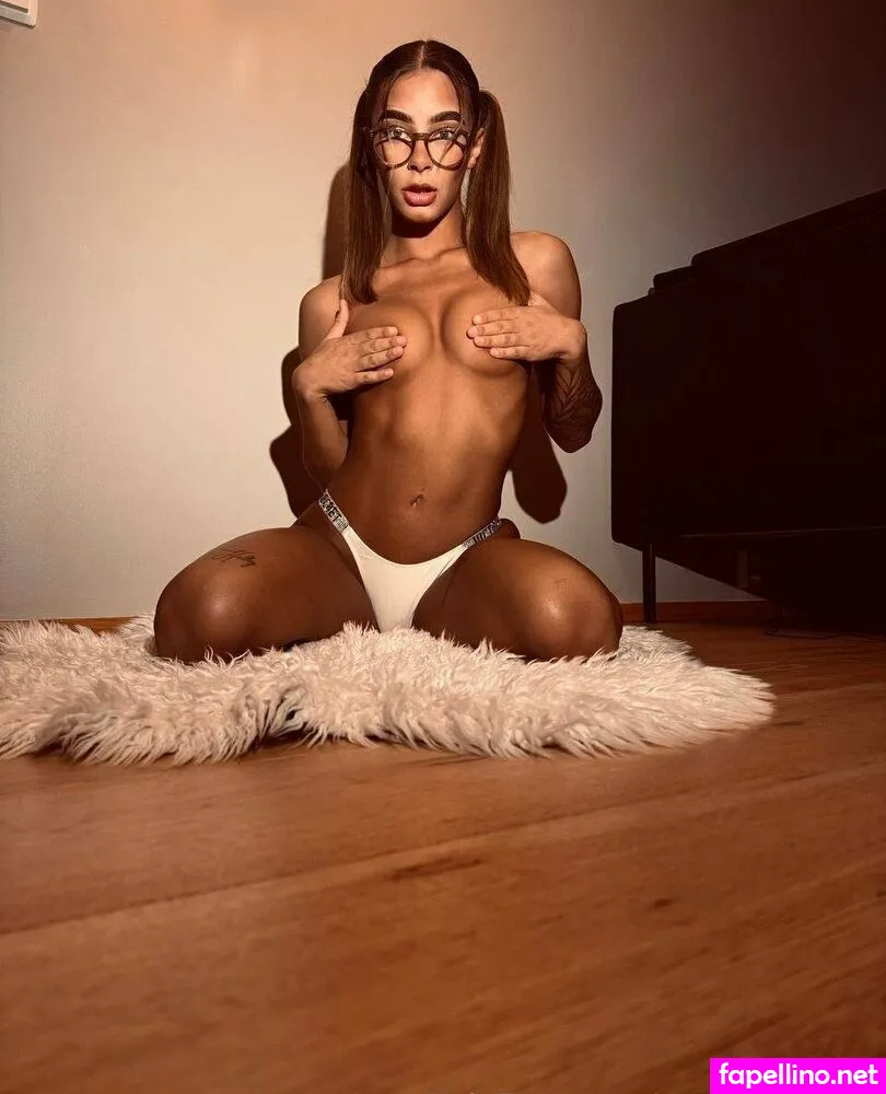 Astridlove5xo, love.astrid Leaked Nude Picture #Q90ib3iynP