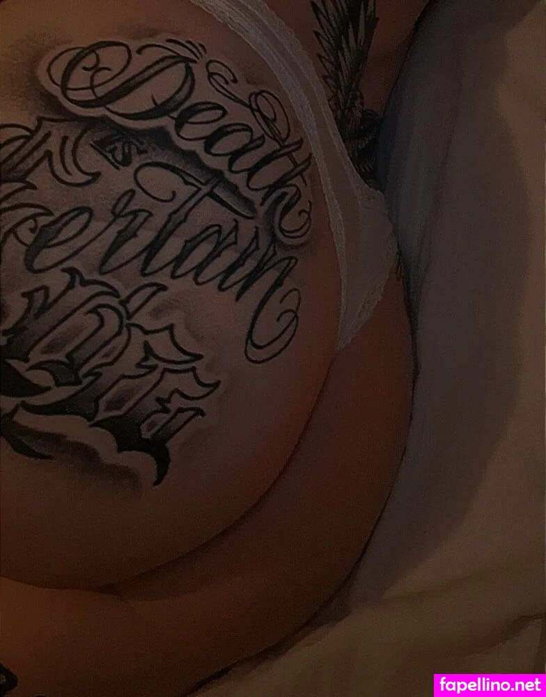 Atherese Leaked Nude Picture #0QE5NV42fw