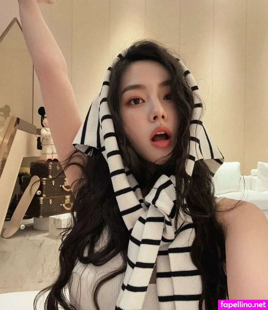 Autumn_rain, autumn_rain_drops Leaked Nude Picture #VWyd0OU1xB