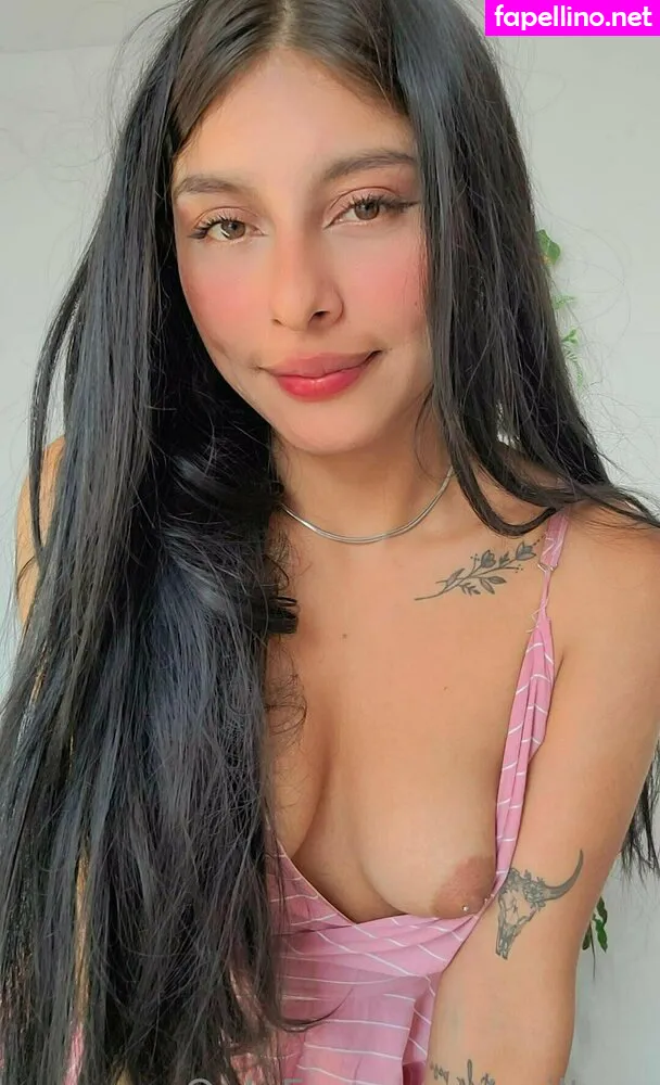 Avil, aviltoro, avriltoroo_1 Leaked Nude Picture #xkBm2srs83