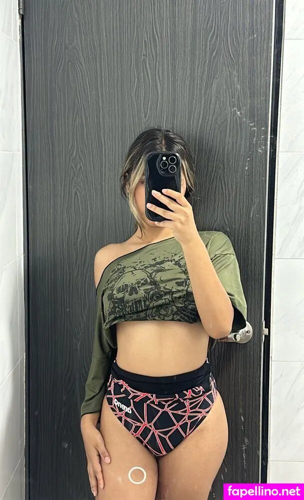 Rebeca Valencia, bbekiii_, kiieellyy Leaked Nude Picture #36j4yVEG34