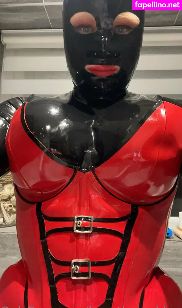Alternativefootwear, bee_the_rubber_doll Leaked Nude Picture #FoNEqX7Ag1