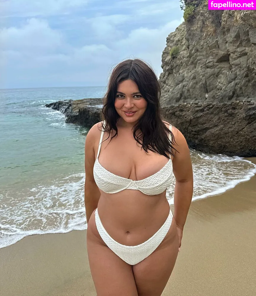 Tall Thicc Latina Model, bellaagolden Leaked Nude Picture #4MJ8rQvg82