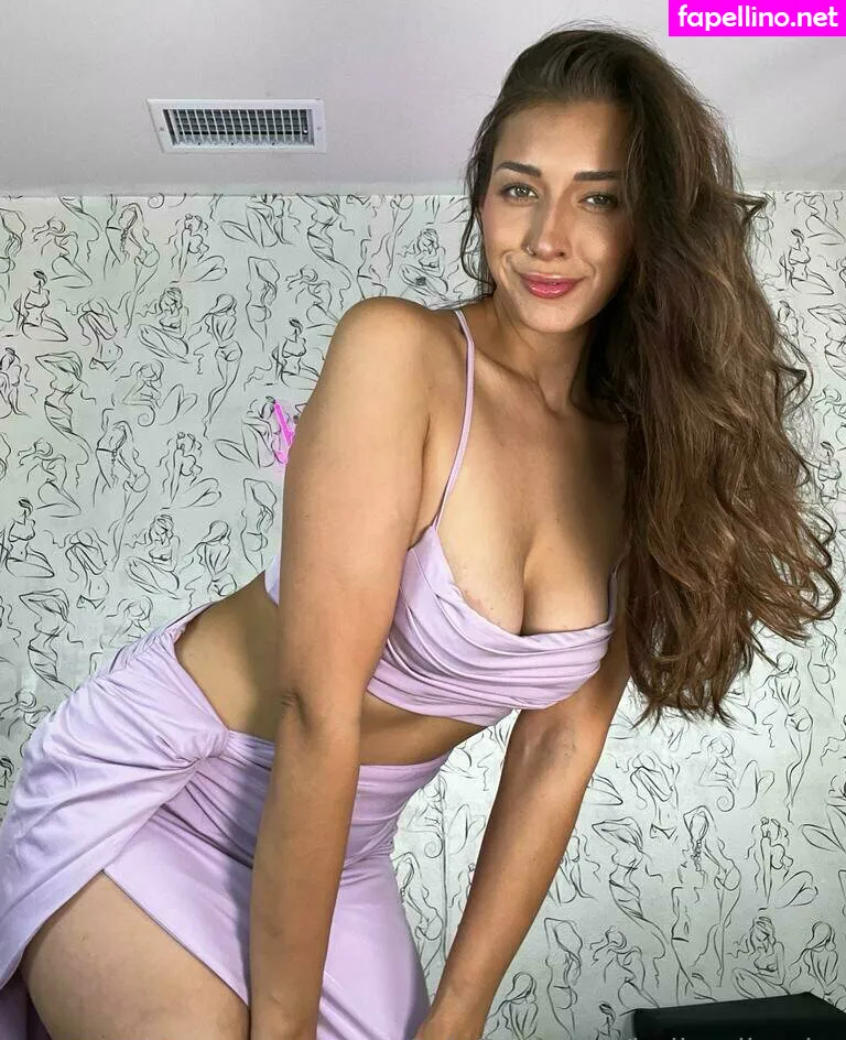 Bellarollandx, bitchbellarolland Leaked Nude Picture #TAsR3H5ooo