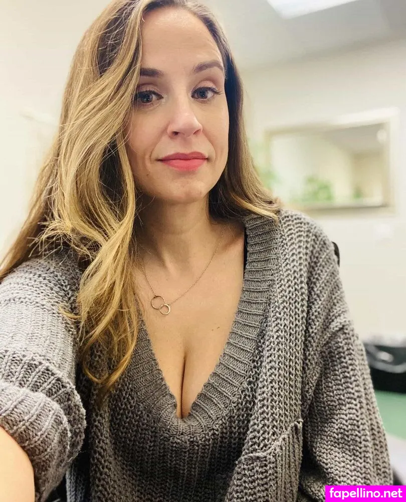 Bellasue01, bellasuede, https: Leaked Nude Picture #OValV0WGMm