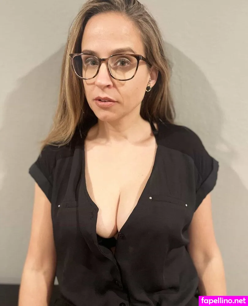 Bellasue01, bellasuede, https: Leaked Nude Picture #sd924BVxLF