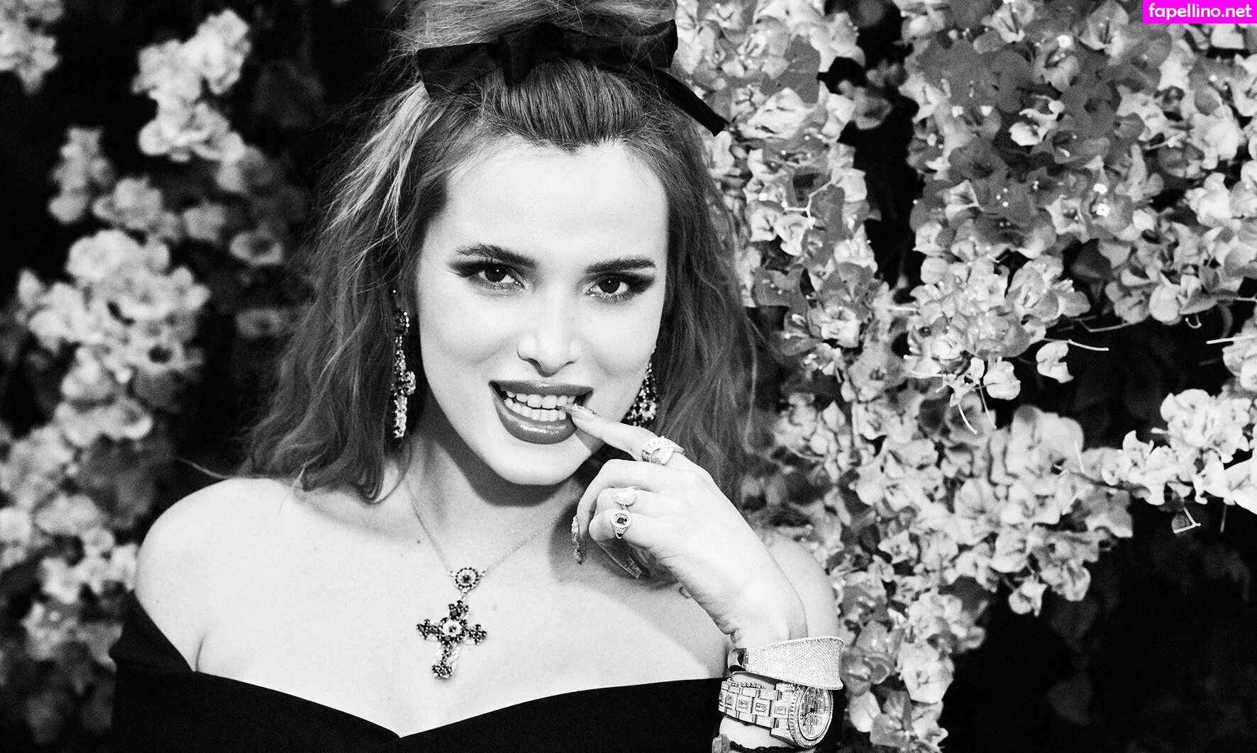 Bellathorne, bellathornevip Leaked Nude Picture #2pXDnpu6ks
