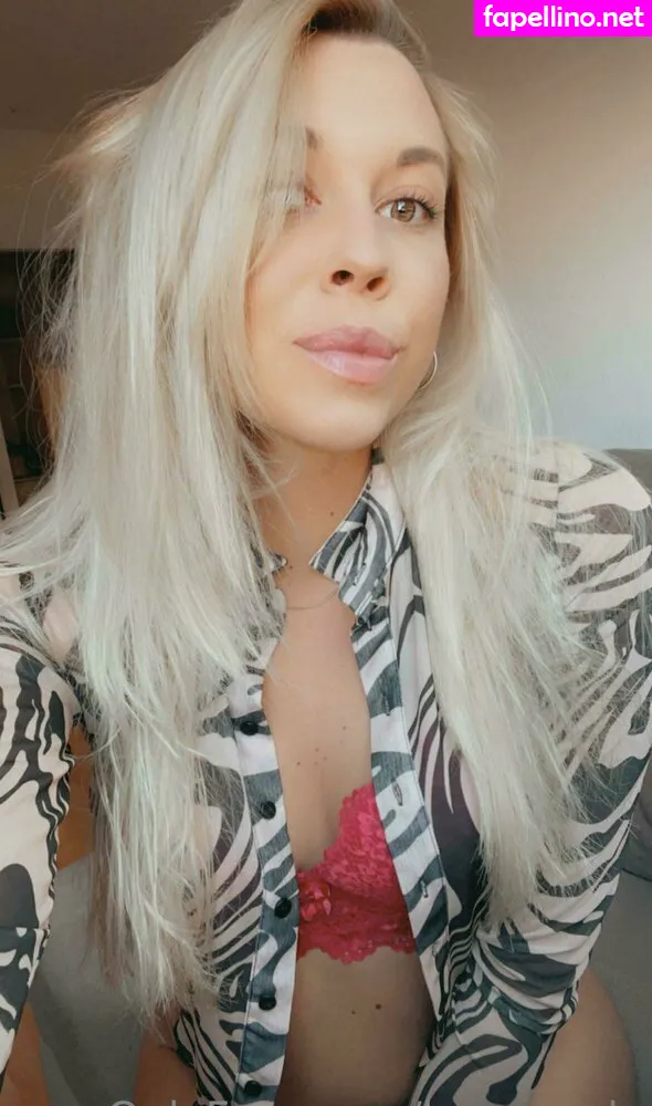 Benzpaula, paulaistrippintheroads Leaked Nude Picture #ZMjPQoG7Qp