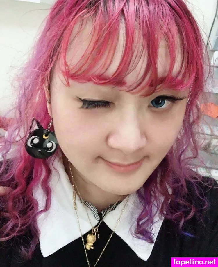 Berrii, bubblberrii Leaked Nude Picture #8Apknqfpec