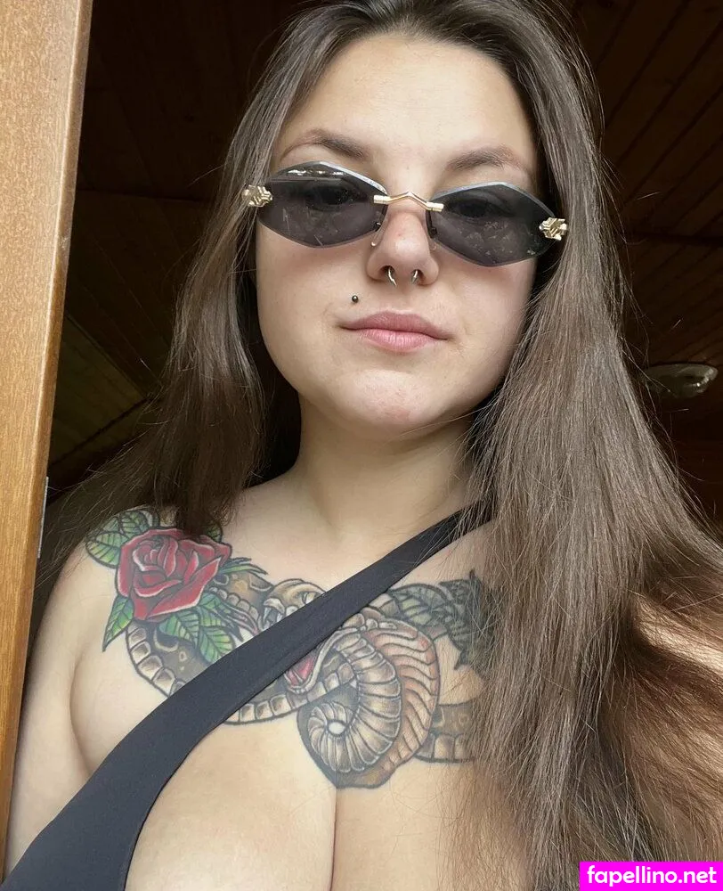 Betty_bong, bettybong Leaked Nude Picture #LPuWHgD48k