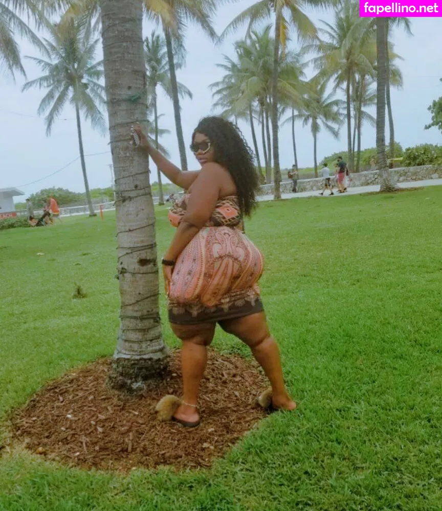 Beverlyblue3x, beverlyblueofficial Leaked Nude Picture #mroubm9fc0