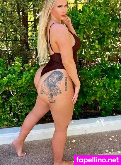 Lys.____, naughtylyssa Leaked Nude Picture #5c96tyPBmV