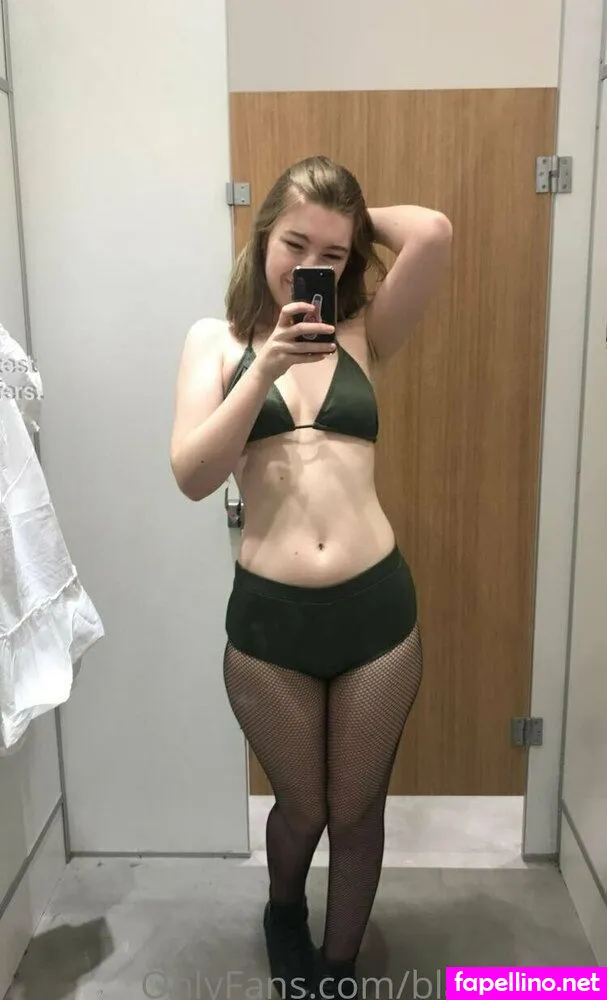 Blackr0v3r, wanderinblack_ Leaked Nude Picture #1snZ1b022U