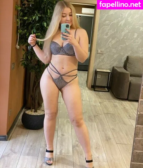 Ukraine twerker, blondeany, https: Leaked Nude Picture #6sYCv2nKgU
