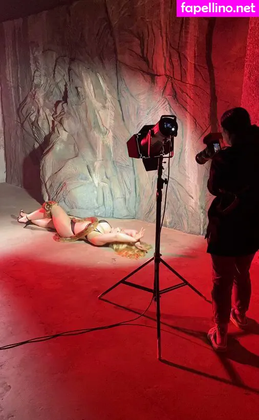 Ukraine twerker, blondeany, https: Leaked Nude Picture #Q9zavfFQLH