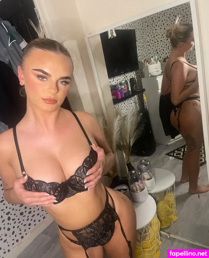 Blondebarbsxx, tamzinturnerxoxo Leaked Nude Picture #x80JwArtCU