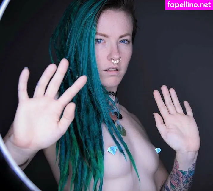 Blukitsune9, Orchidsandhoney, therealroyalblu Leaked Nude Picture #64ocoDbaXW