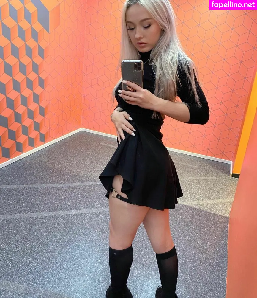 Blukitsune9, Orchidsandhoney, therealroyalblu Leaked Nude Picture #jsClVJkuYY