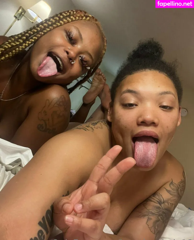 Bonniexclyde18, dayone_ps Leaked Nude Picture #1Ls2KPHmdR