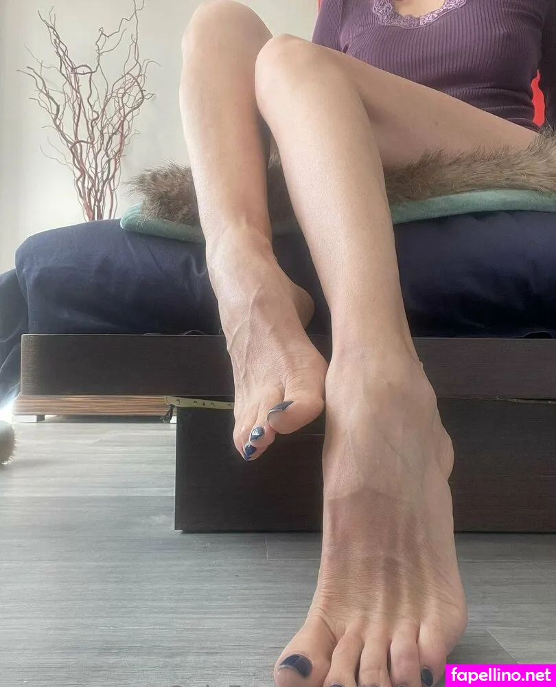 Bornroyal_feet, bornroyal_ng Leaked Nude Picture #arAXBWStSE