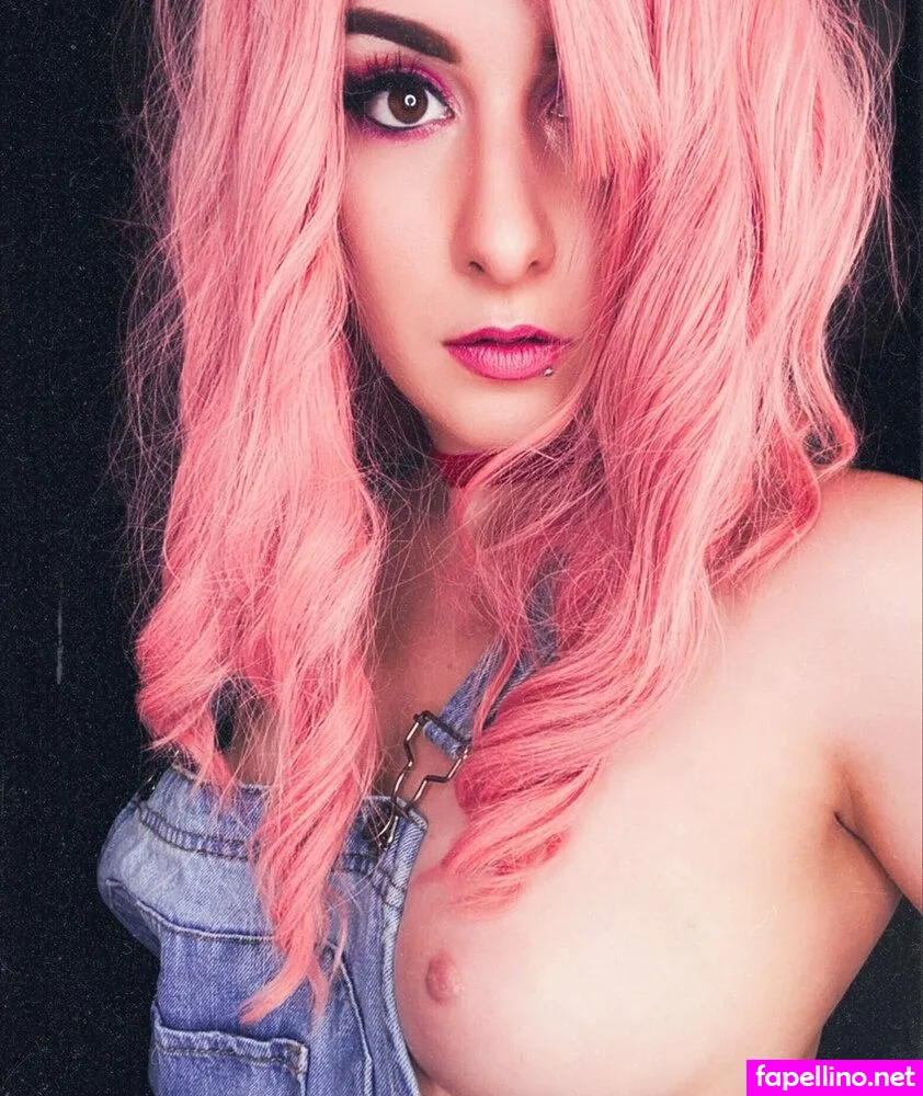 Bubblegumplagueratxvip, hippychick7609 Leaked Nude Picture #7LUyHXo5Xd