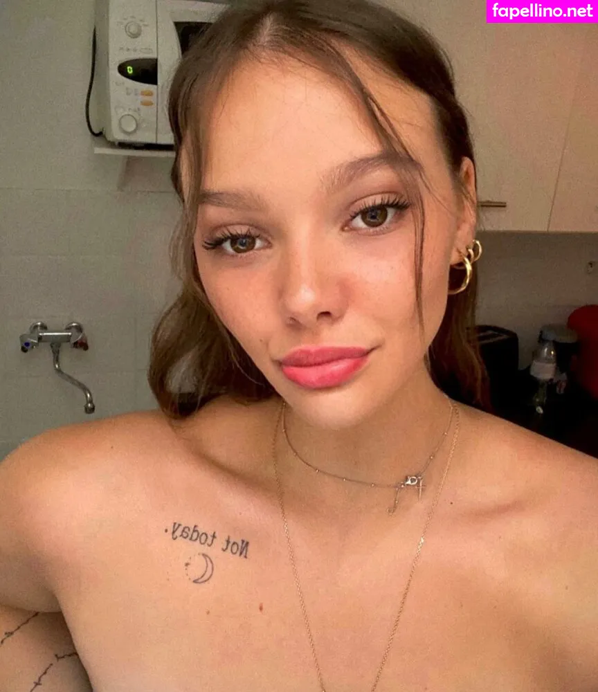 Camillebrx__, camtix, secretement, secretement22 Leaked Nude Picture #AlV1U5upGb