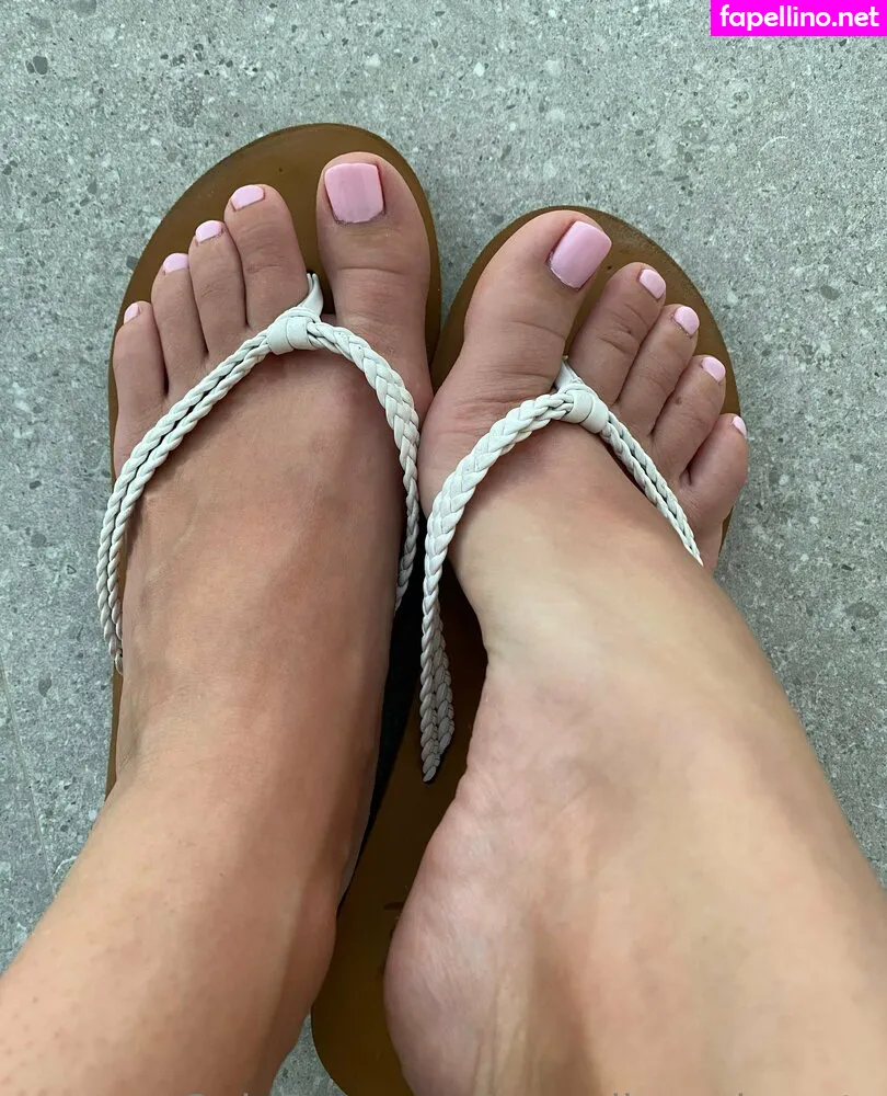 Canadiansolemate, lexidoesfeet Leaked Nude Picture #HzQCKZw1xC
