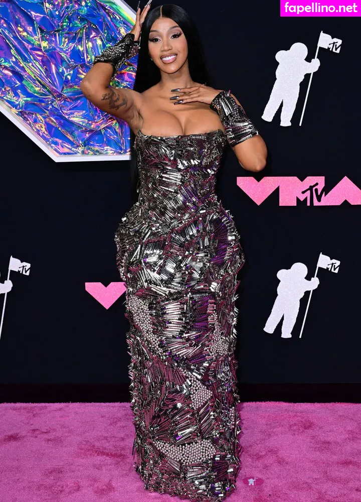 Iamcardib Leaked Nude Picture #1FcmMLWB09