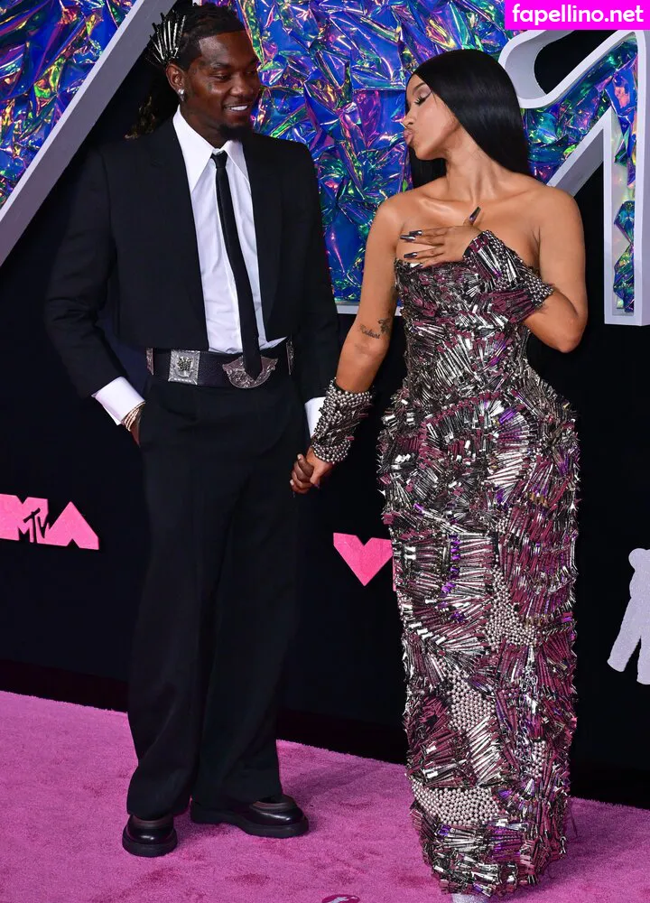 Iamcardib Leaked Nude Picture #3AkWy6VKmL